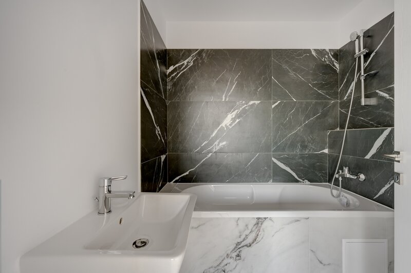 Voluntari, Metro, Avangarde Forest,